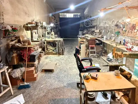 Local en Alquiler Via Pública