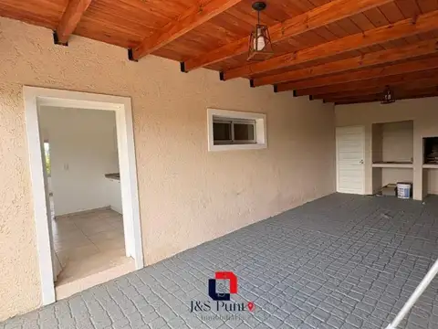 Casa 3 ambientes con 1 baño