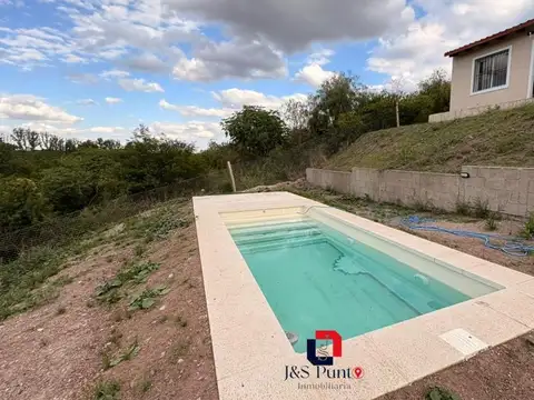 Casa en Alquiler con 4 cocheras