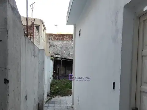Casa en Alquiler en Lomas del Mirador, $ 900.000
