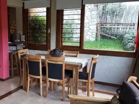 Excelente casa 3 ambientes en alquiler a 300 metros del mar!