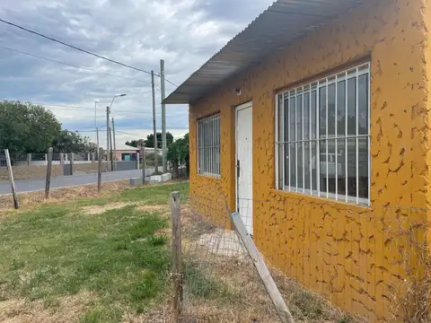 Alquiler casa de 2 dormitorios en Joaquín Suárez