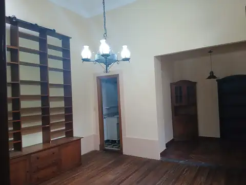 Depto Tipo Casa 4 ambientes con 2 baños