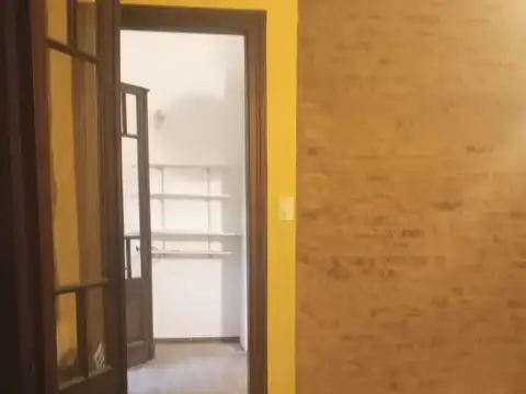 Depto Tipo Casa en Alquiler 50 años