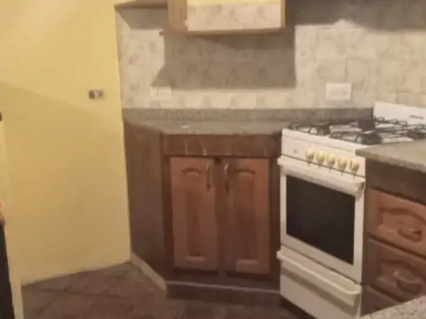 Depto Tipo Casa en Alquiler de 3 dormitorios