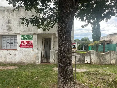 Venta Casa con Amplio Terreno Centrica Servicios Cons