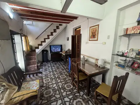 VENTA PH 5 AMBIENTES. SANTANDER 5800, VILLA LUGANO, CABA