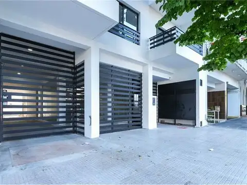 Departamento en Alquiler con 1 cocheras