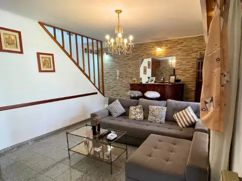Casa en Venta en Alberdi, USD 180.000
