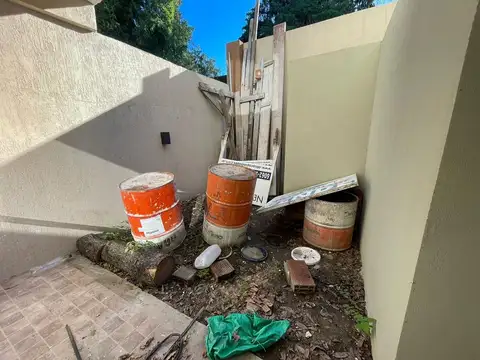 Casa en Venta en Castelar, USD 135.000