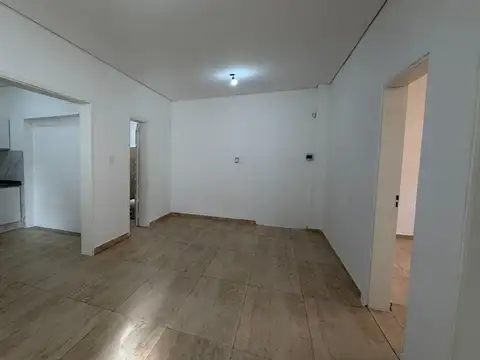 Casa en Alquiler en Villa Adelina, $ 1.300.000