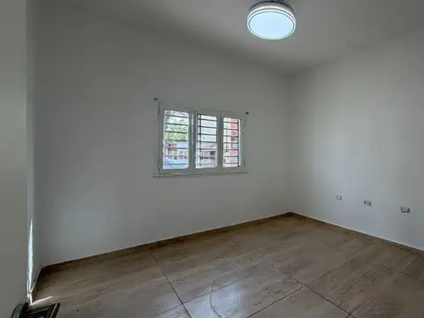 Casa 3 ambientes - Villa adelina - Alquiler