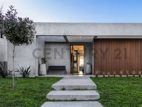 Casa en Venta en Villa Rosa, USD 1.100