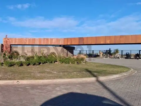 LOTE EN BARRIO LAS PALMAS DE MAIPU - 1° ETAPA