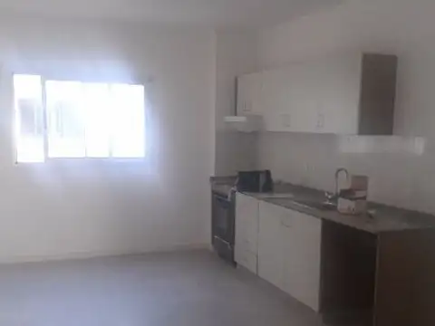 VENTA DEPTO 2 AMB  PLENO CENTRO VILLA BALLESTER A MTS ALVEAR 