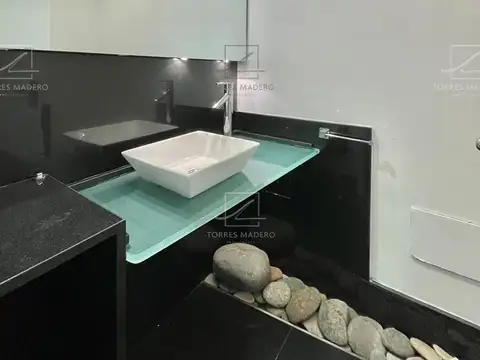 Departamento 5 ambientes con 6 baños