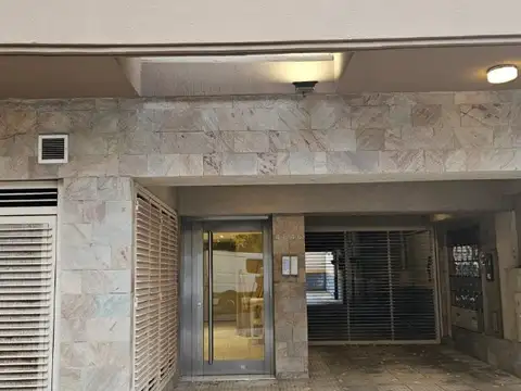 Departamento de 2 ambientes en Villa Pueyrredón, mascota permitida solamente gato