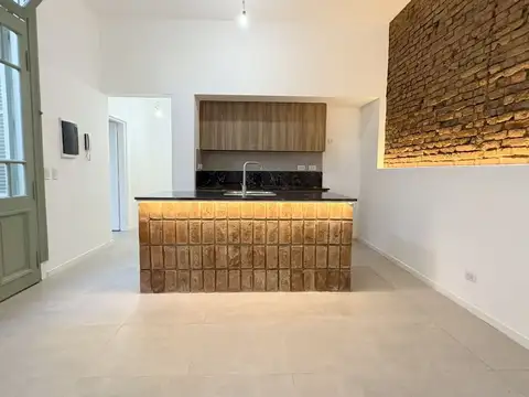 Depto Tipo Casa 4 ambientes con 2 baños