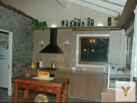 Casa en venta - 4 Dormitorios 5 Baños - Cariló