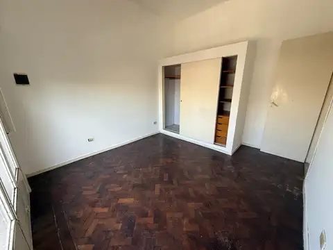 Depto Tipo Casa en Alquiler en Gerli, $ 750.000