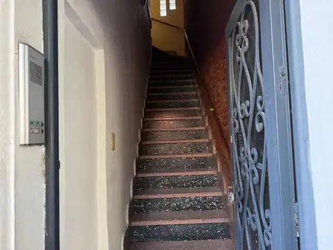 Depto Tipo Casa en Alquiler de 3 ambientes