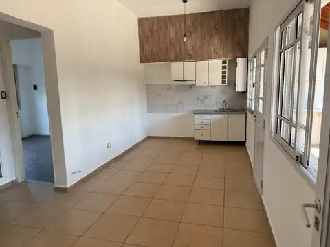 Depto Tipo Casa en Alquiler de 2 dormitorios
