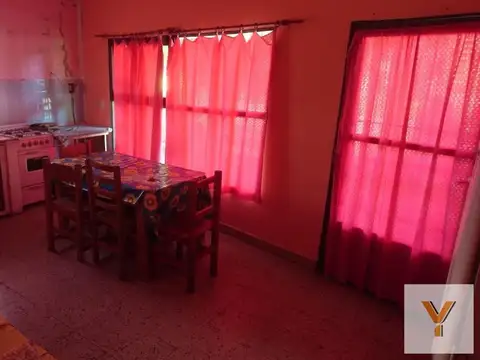 Casa en Venta con 4 cocheras