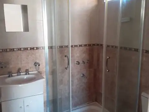 Alquiler - Casa quinta con pileta y amplio terreno! Gualeguaychú e/ Lonne y Ruta 11