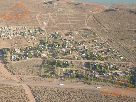 Picun Leufu y Las Ovejas, Villa El Chocón