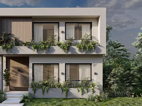 Casa en Venta con 3 cocheras