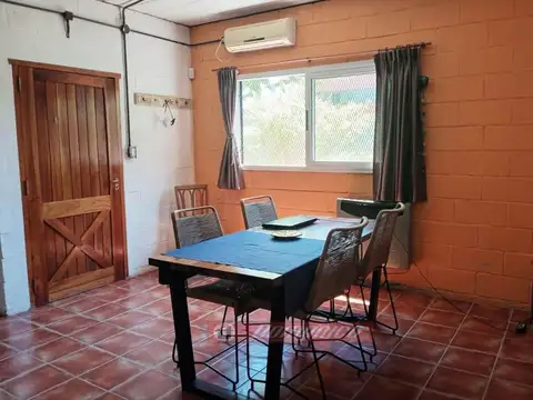 Casa 4 ambientes con 3 baños