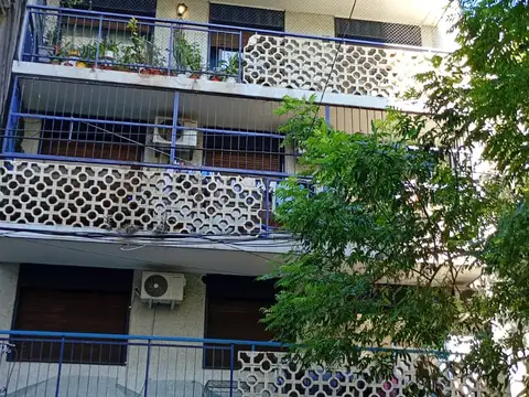 EXCELENTE DEPARTAMENTO CON BALCON AL CONTRA FRENTE  ESPECTACULAR VISTA ABIERTA  SUPER LUMINOSO