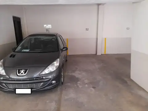 Bulnes 700 Almagro Cochera U$15.300