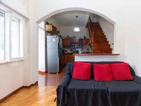 Depto Tipo Casa en Venta 51 años