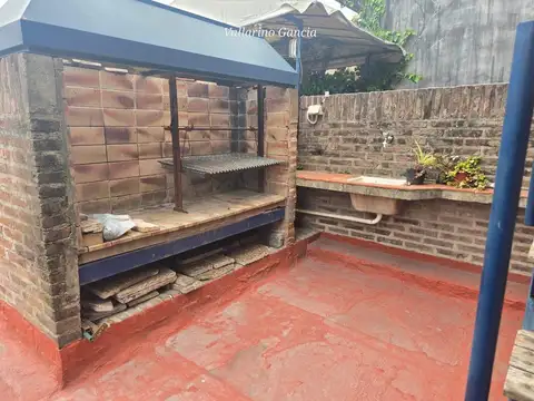 PH 4 AMBIENTES 3 DORMITORIOS, QUINCHO CON PARRILLA CUBIERTO, PISCINA , 2 COCHERAS.