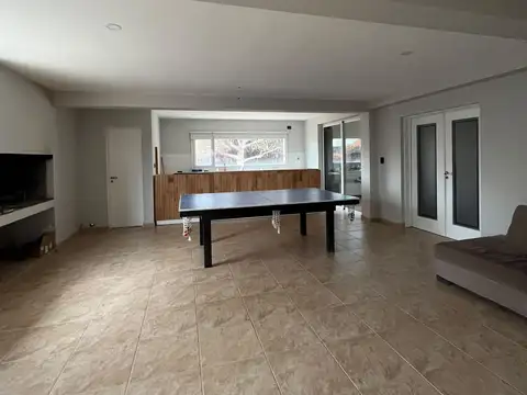 Casa en Alquiler en Neuquen, $ 3.900.000