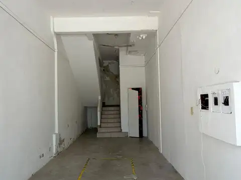 Carlos Calvo 400, Piso PB