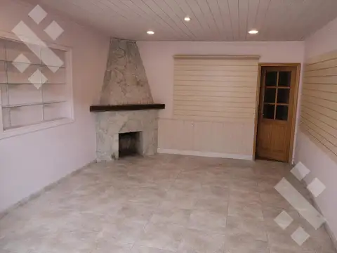 Alquiler local comercial - Zona centro - San Martin de los Ande