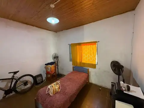 Casa 3 ambientes con 1 baño