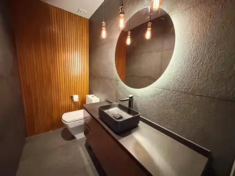 Casa reciclada totalmente a nuevo en Los Lagos a estrenar!