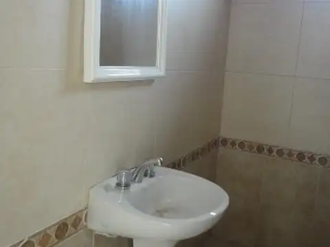 Depto Tipo Casa en Alquiler en Santa Fe, $ 550.000