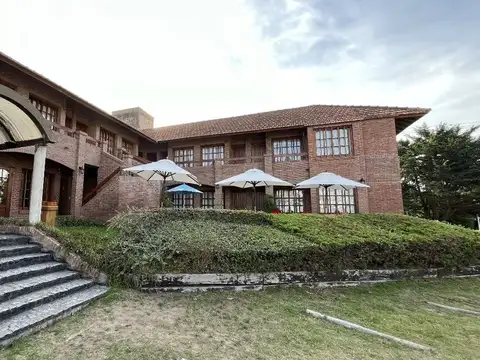 Hotel en Venta en Ostende, USD 1.050.000