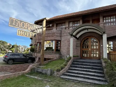 Hotel a la Venta en Pinamar a metros del mar