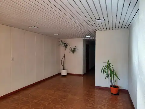Departamento en Venta en Parque Chacabuco, USD 79.000