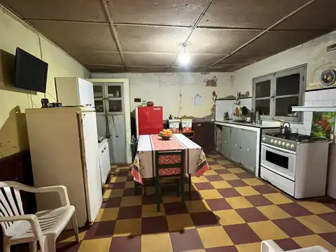 Casa 3 ambientes con 1 baño