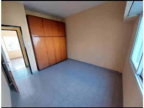 Venta Departamento 3 ambientes en Castelar Norte. Permuta o propiedad en parte de pago