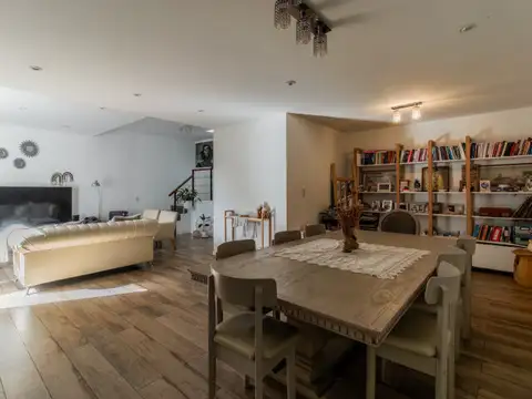 Avenida Cobo 600, Piso 0