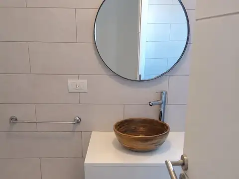 DEPARTAMENTO TRES AMBIENTES CON COCHERA DOBLE
