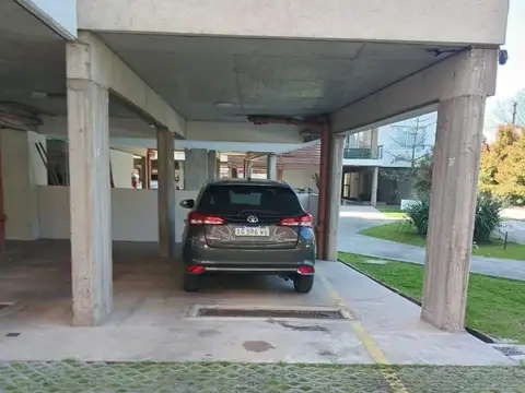 Departamento en Alquiler con 2 cocheras