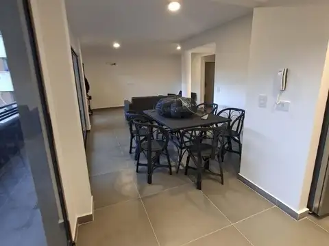 Departamento 4 ambientes con 3 baños